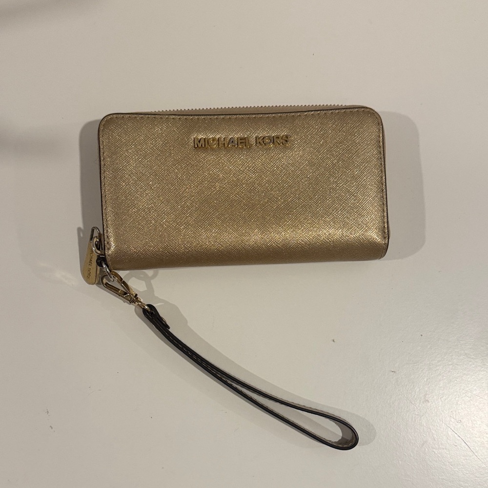 Michael Kors Jet Set Wristlet Wallet – Gold-Tone
